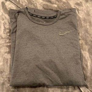 Men’s Nike Dri-Fit tshirt (charcoal grey)